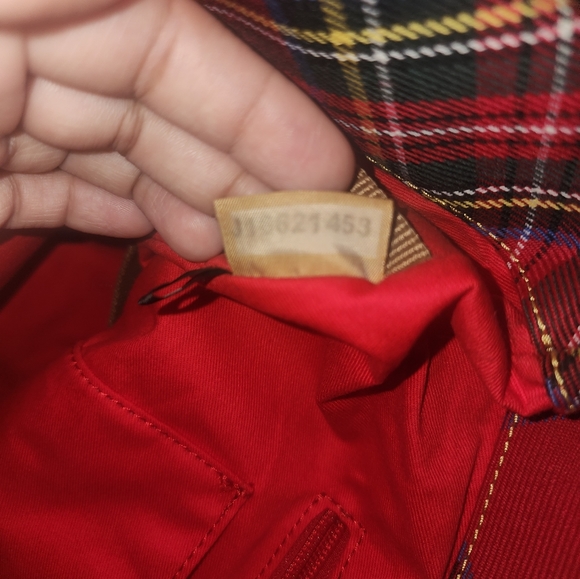 ☆Dooney & Bourke Red Plaid Tote Handbag☆ - Picture 6 of 8
